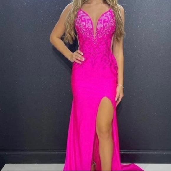 2022 prom dress!! - Picture 2 of 2